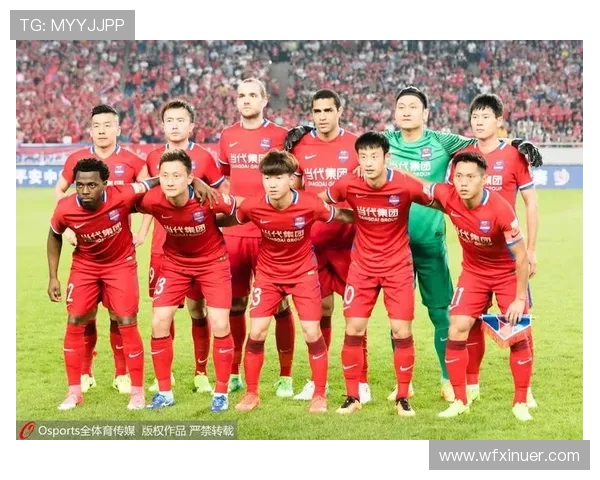 重庆力帆迎战建业争夺胜利双方球员全力以赴展现精彩对决